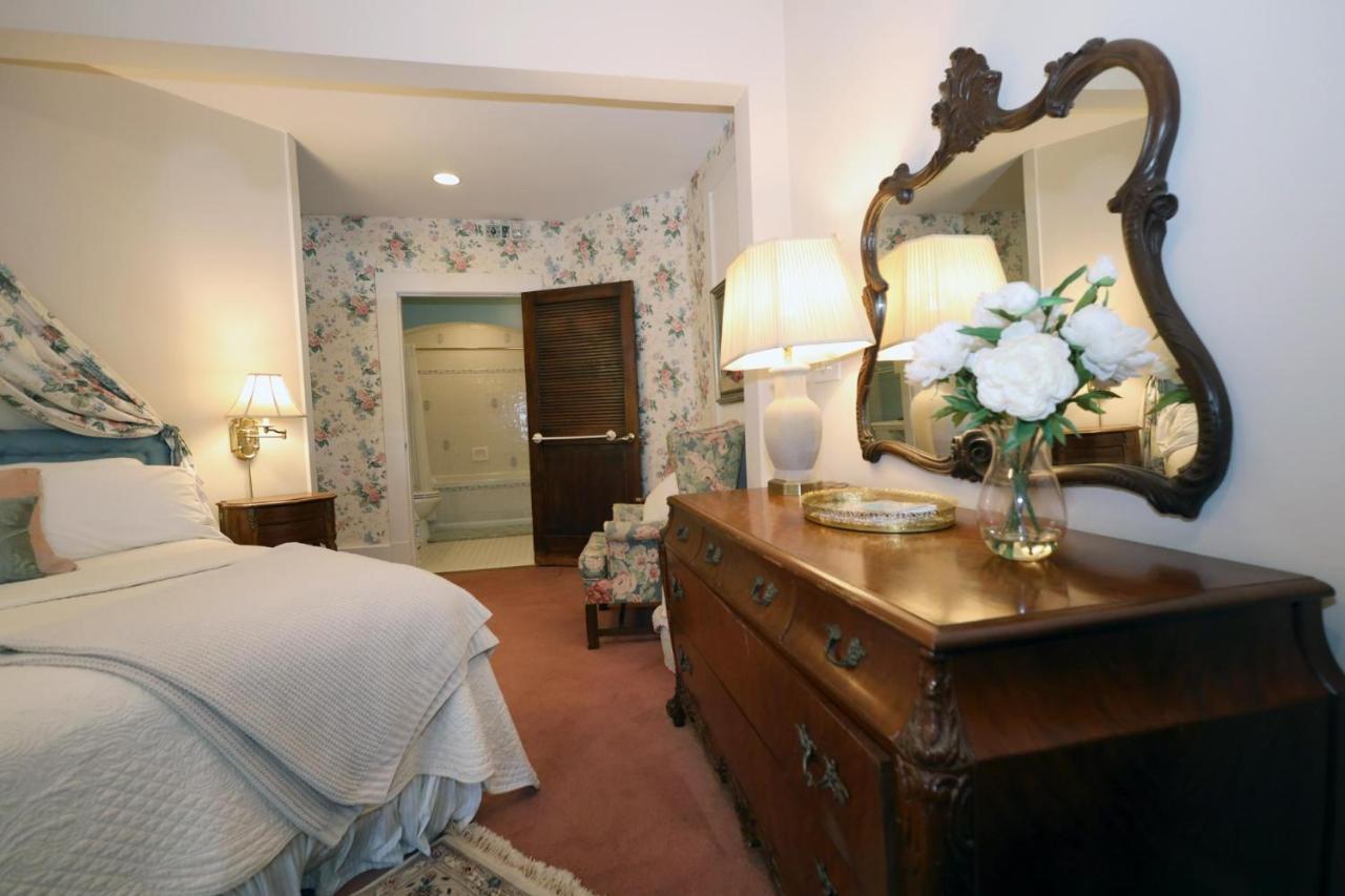 1000 Island Hart House Hotel อเล็กซานเดรียเบย์ ภายนอก รูปภาพ